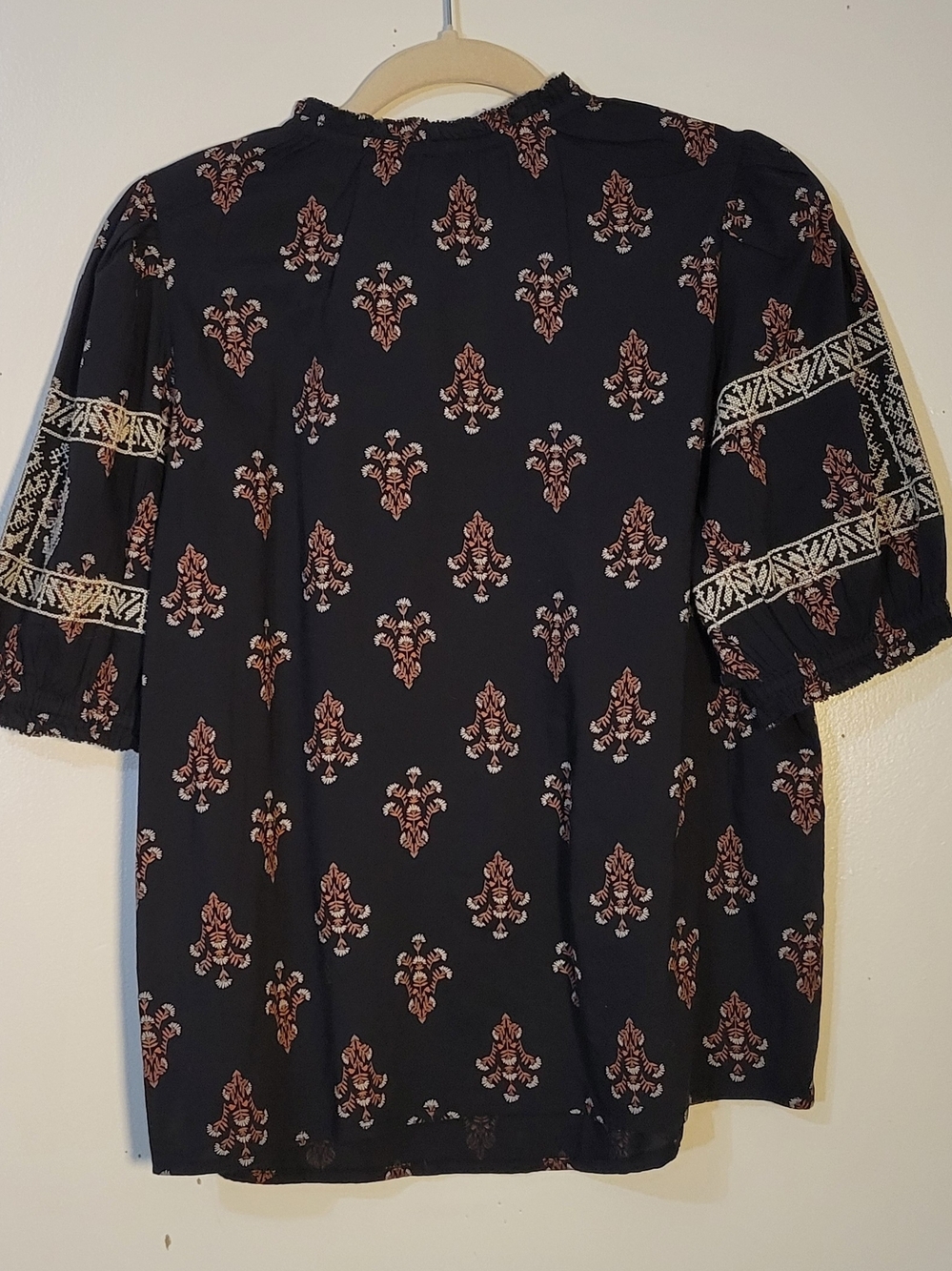 Knox Rose (Women's S) Black Floral Crew neck Embroidered Puff Sleeves Cotton Top - Picture 3 of 9